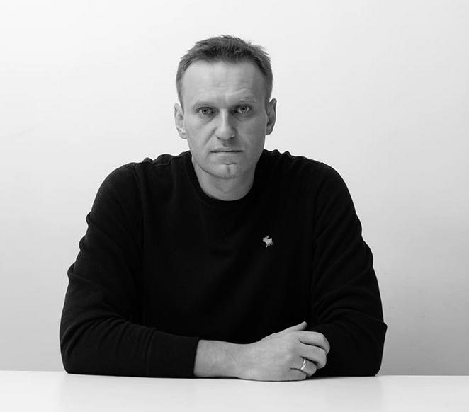 Ритуальным агенствам запретили хоронить Навального